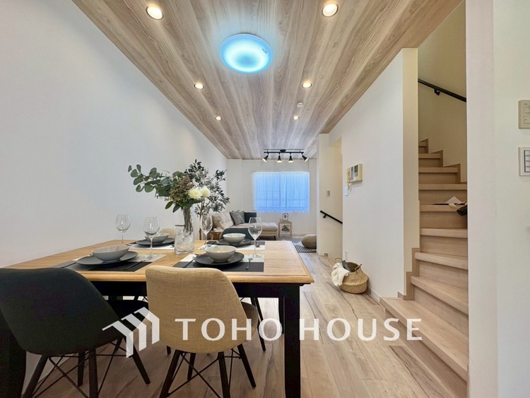 内装 【LIVING】◆家族◆愛する家族を一目で見渡せる。家族が集う空間。永遠に続く幸せな毎日を、ここで。