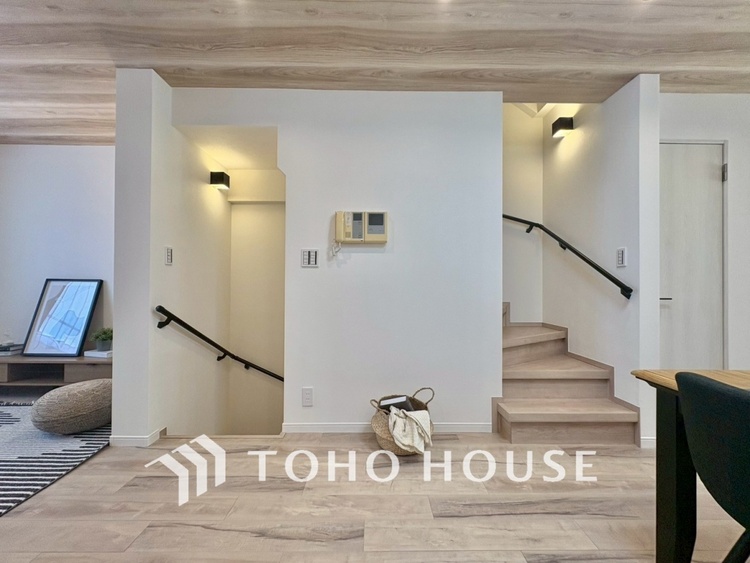 内装 【LIVING】◆Sunshine◆光が燦々と入り、いるだけで気持ちいい。「開放的でゆとりあるお部屋です。」