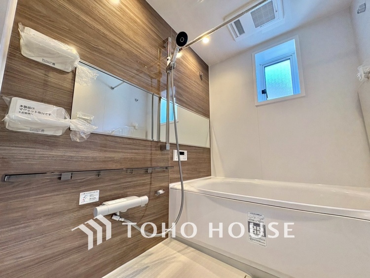 風呂 【BATHROOM】◆プライベートな空間◆simpleだからrelaxできるんです。こころもからだもキレイさっぱり。