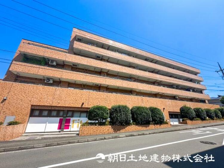 外観 【外観・立地】時間のゆとりと空間、暖かな陽光がもたらす光と風を独占してください。ここから新しい暮らしが始まります。