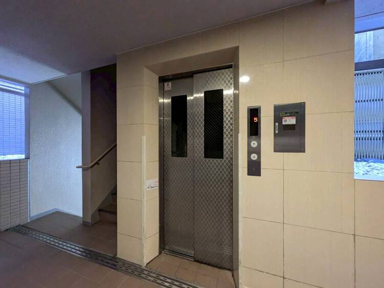 その他 エレベーター完備のため荷物が多くなっても安心。