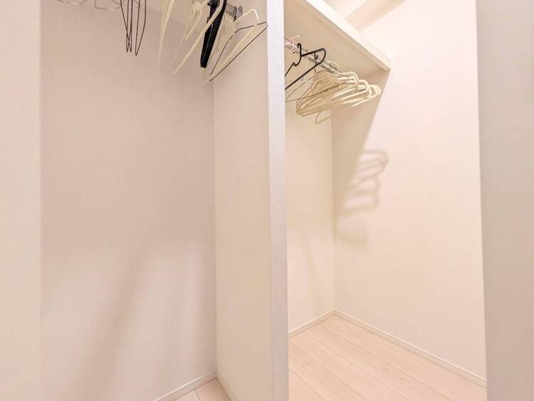 その他 収納スペースが付いていて、お部屋を広く使っていただけます。