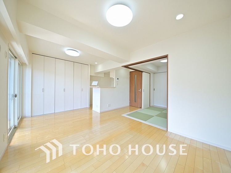 内装 ゆったりとくつろげる上質なリビングダイニング