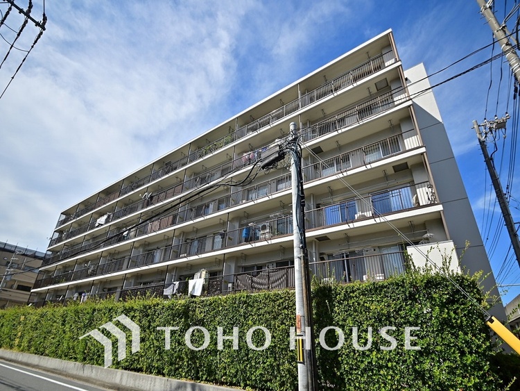 外観 〜「上大岡」駅まで平坦アプローチ徒歩9分〜充実の周辺環境〜南西向きのため陽当り良好〜