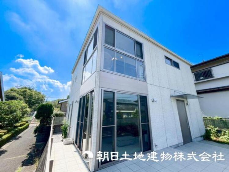 外観 【外観写真】その家から感じられる、気品・上質・重厚感・極細やかさ、そのすべては見た者に安らぎを与える特別な空間です。ここに住むからこそ意味がある。すべての（始まり）をここから迎えましょう。