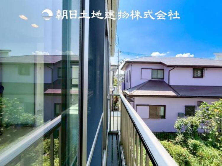 その他 【眺望】温かい太陽を感じる事ができるのは、目の前に遮るものが無いから。彼方に広がる風景が絵画のように広がります。