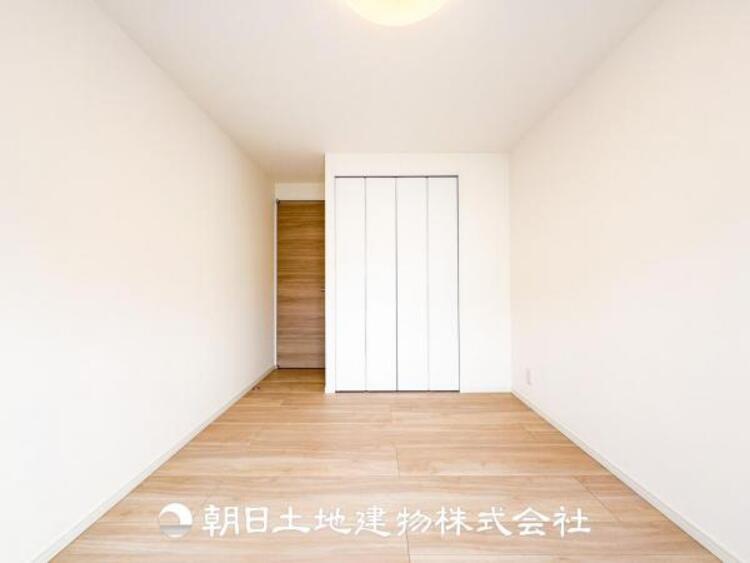 内装 爽やかな空間演出とセンス良く纏められた室内は素敵な寛ぎ空間です。