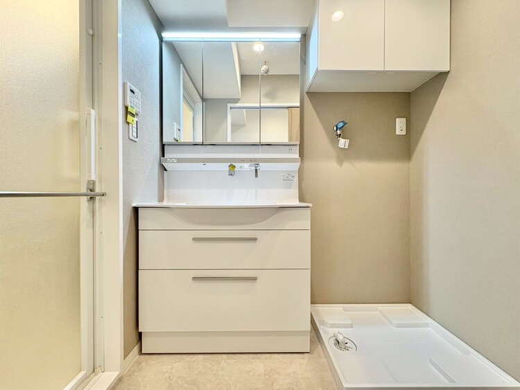 洗面 清潔感と心地よさを重視した、上質感漂うパウダールーム。