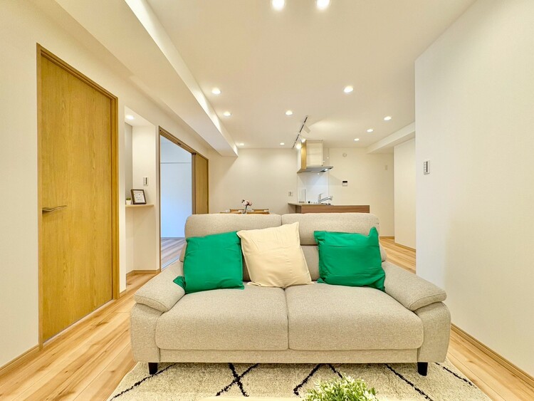 寝室 ベッドも十分に設置するスペースがあります。