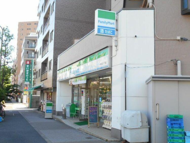 周辺 ファミリーマート中葛西八丁目店
