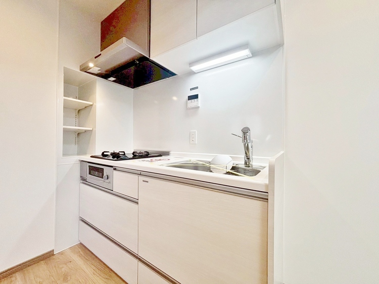 キッチン スマートな意匠と充実の機能を備えたキッチンが、暮らしにおいしい彩りを添えます。