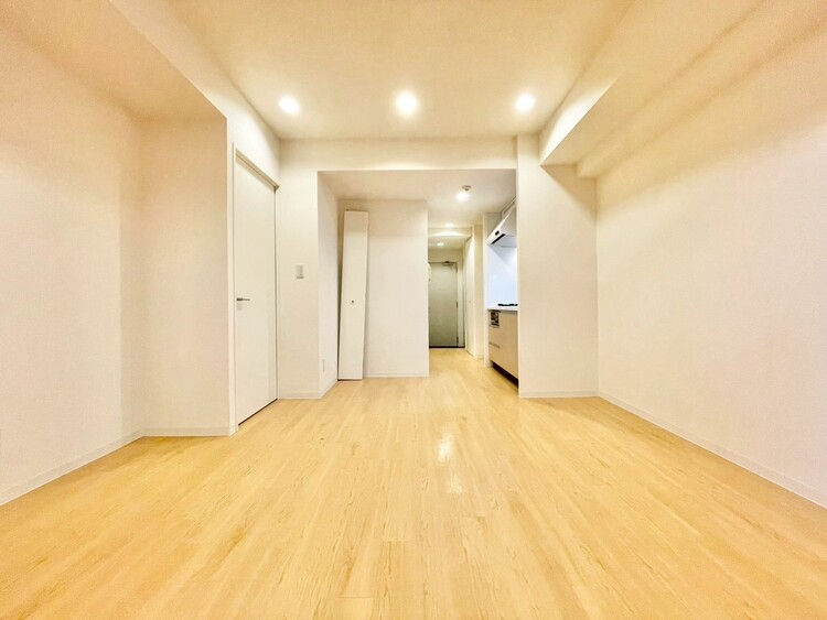 居間 快適に過ごす毎日を求めて、暮らしの中でご自身の「マイホーム」に創り上げてください。