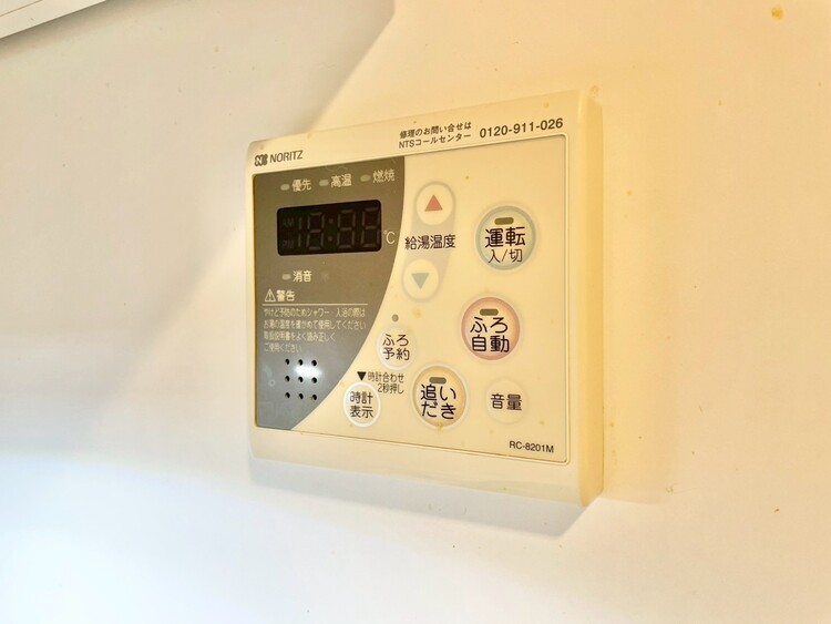 設備 見やすい画面で操作しやすい給湯パネルです。