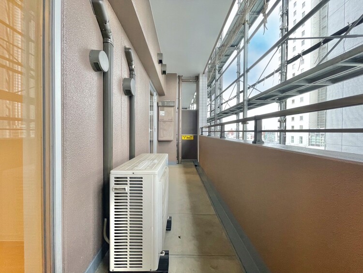 バルコニー 暮らしの中で、光と風を演出してくれるバルコニー。