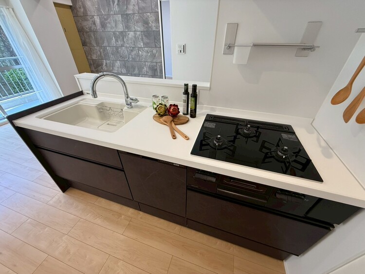 その他 開放感のあるキッチンスペース。調理をしながら、会話も弾みそうですね。