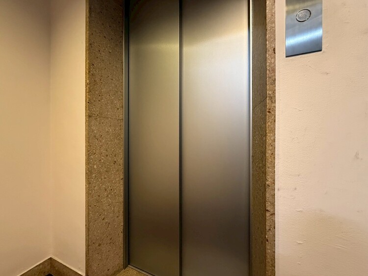 その他 エレベーター完備のため荷物が多くなっても安心。