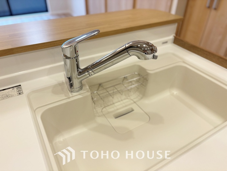 キッチン 【KITCHEN】◆家族のおはよう◆の声を笑顔で迎えてあげられるシステムキッチン。朝ごはんが楽しみでちょっと早起きしたくなるんです。