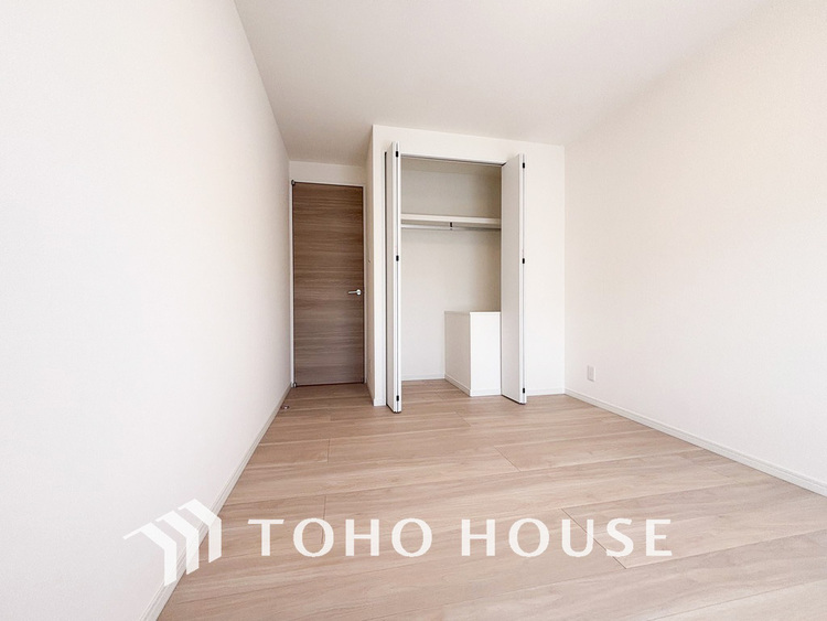 内装 シンプルですっきりとした室内は飽きのこない居心地の良い雰囲気