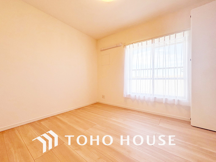 内装 1日の疲れを癒し、心地よく寛げるようゆったりとした広さをしています