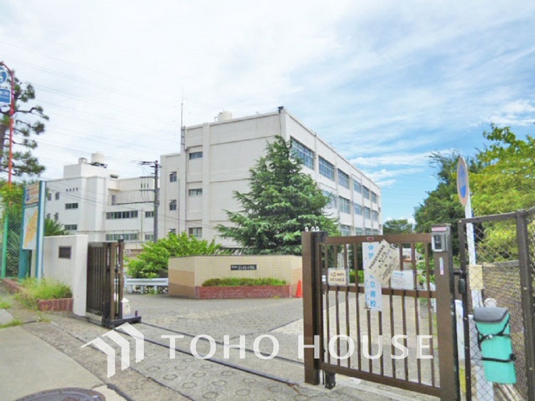 周辺 横浜市立美しが丘小学校　距離550ｍ