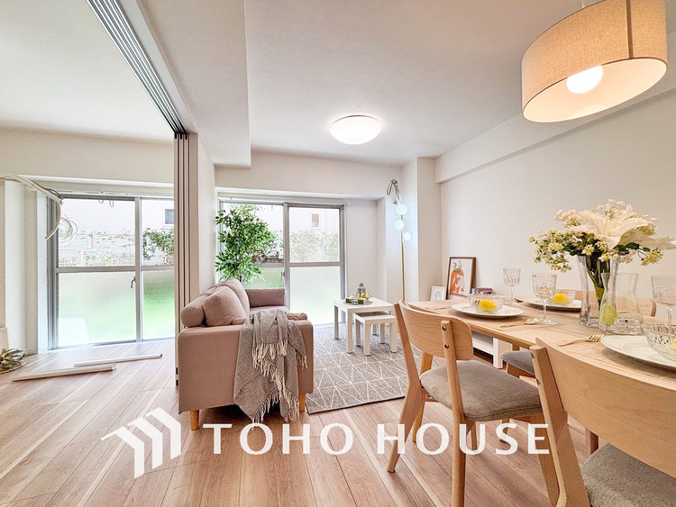 内装 ゆったりとくつろげる上質なリビングダイニング