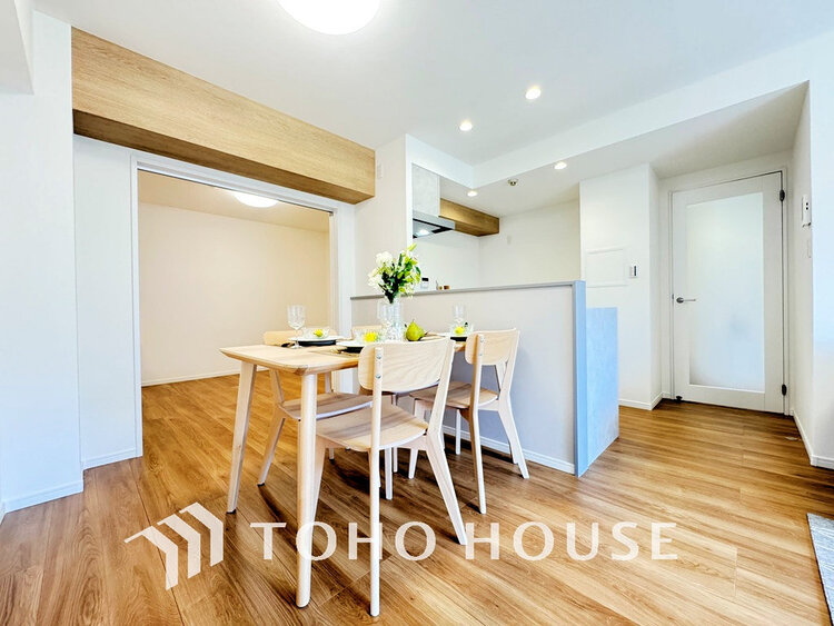 内装 1日の疲れを癒し、心地よく寛げるようゆったりとした広さをしています