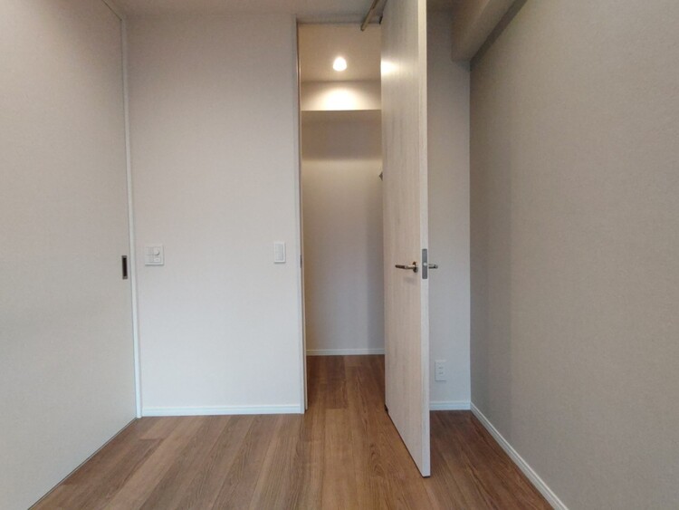 その他 収納スペースが付いていて、お部屋を広く使っていただけます。