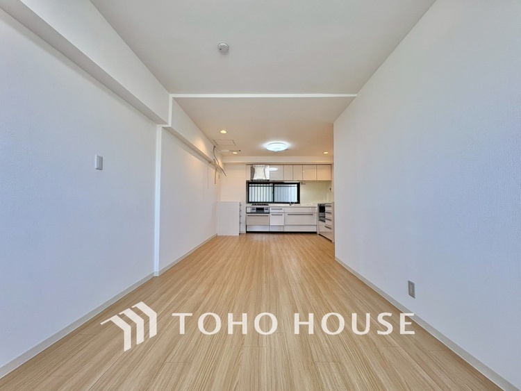 内装 【LIVING】◆煌びやか◆愛おしい家族との団欒の時間をより一層幸せなものに感じさせる煌びやかなLDK。輝かしい毎日が待っています。