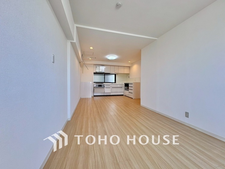 内装 【LIVING】◆住む喜び、楽しさ、感動◆を君と共有したい。いつまでもずっと家族を見渡せるこの広い空間で。