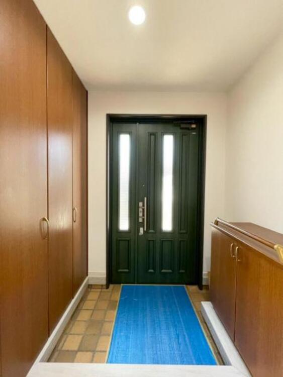 その他 ご家族の「いってきます」「おかえり」を見守る、明るく広々とした玄関です