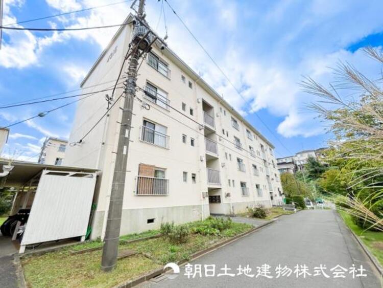 外観 【外観・立地】その家から感じられる、気品・上質・重厚感・極細やかさ、そのすべては見た者に安らぎを与える特別な空間です。