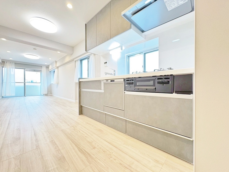 キッチン 洗練されたスタイリッシュなデザイン性と使いやすさを備えた仕様。