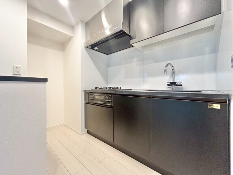 キッチン スマートな意匠と充実の機能を備えたキッチンが、暮らしにおいしい彩りを添えます。