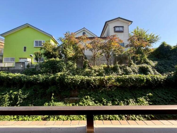 バルコニー 風通しのよいバルコニー。お洗濯物も乾かしやすいですね。