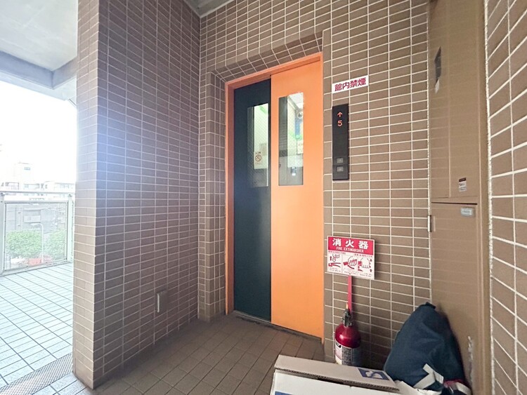 その他 エレベーター完備のため荷物が多くなっても安心。