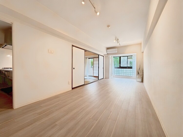 その他 シンプルな内装と偏り過ぎないデザインで統一しました。