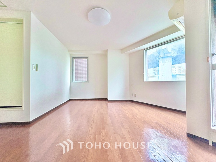 内装 料理は最高のコミュニケーション。明るいキッチンで、家族の温かい時間が流れます。