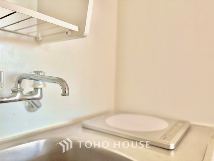 キッチン 選び抜かれた素材と、熟練の職人技が息づくキッチン。本物を知るあなたのための、美しきステージです。