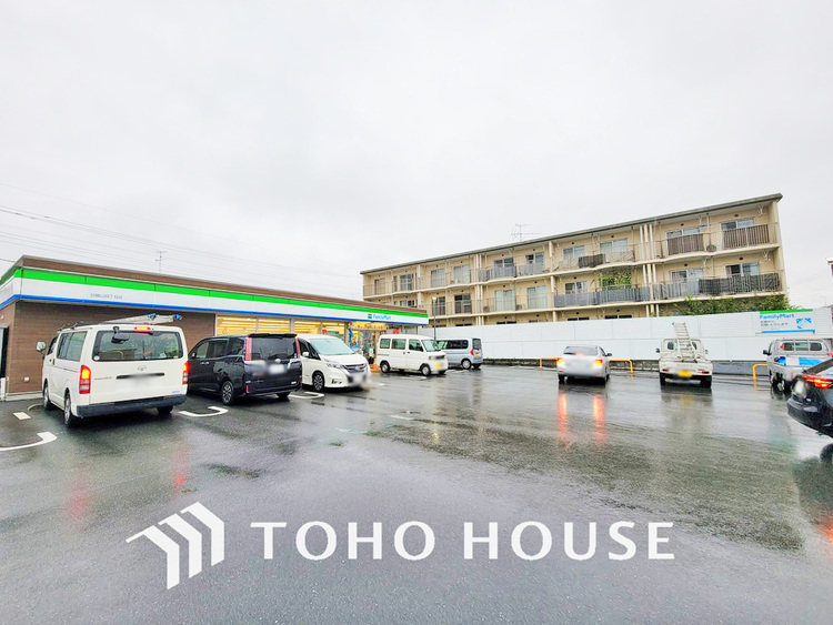 周辺 ファミリーマート 日限山四丁目店　距離2200m