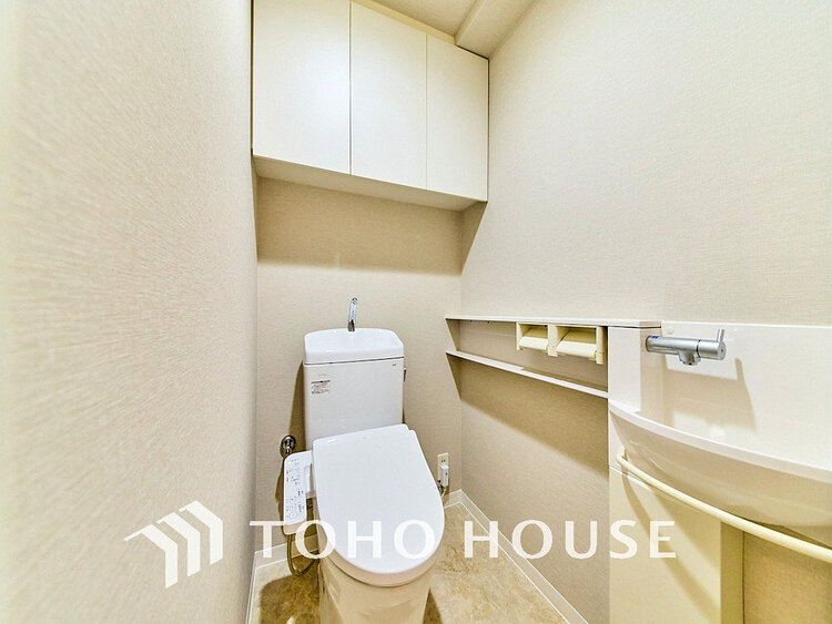 トイレ トイレには快適な温水洗浄便座付