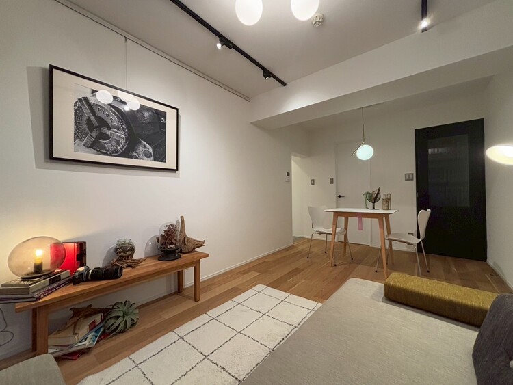 居間 居心地の良い空気感は、暮らしのステージを彩り、心からのやすらぎと満足感を与えてくれます。