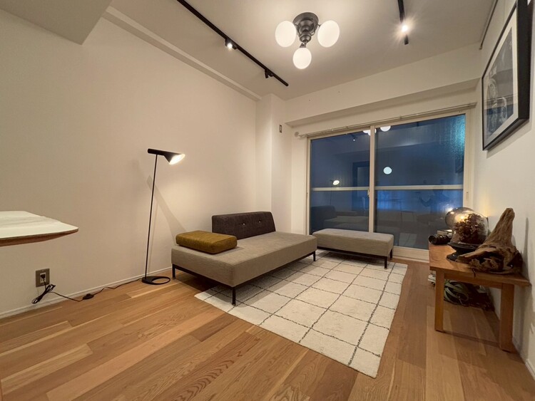 居間 快適に過ごす毎日を求めて、暮らしの中でご自身の「マイホーム」に創り上げて下さい。