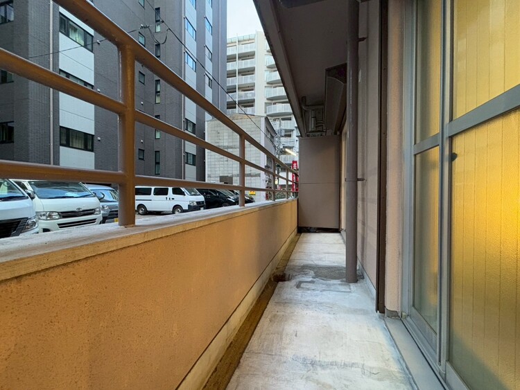 バルコニー 暮らしの中で、光と風を演出してくれるバルコニー。