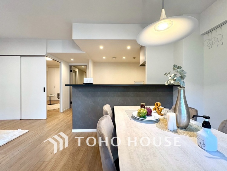 内装 【LIVING】◆simple is best◆無駄のない綺麗なつくりのリビングルームであなただけの暮らしを。