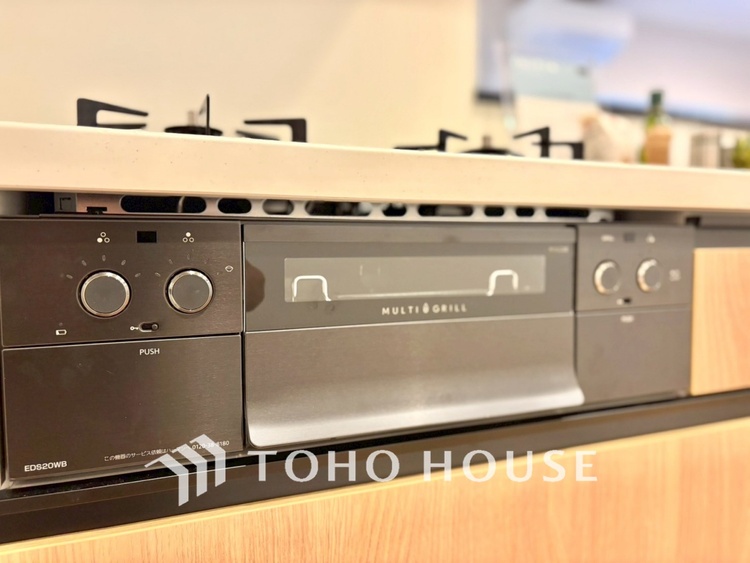 その他 【KITCHEN】◆開放的◆後片付けが楽なシステムキッチン。収納スペースの充実！