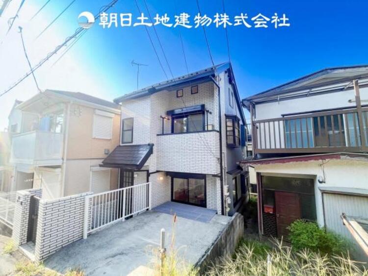 外観 表現された空間はたくさんの光を浴び、風を感じ、暮らしの時間を豊かにしてくれます。