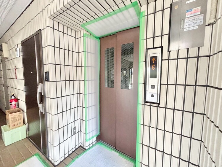 設備 エレベーターの管理も、きちんと行き届いてます。