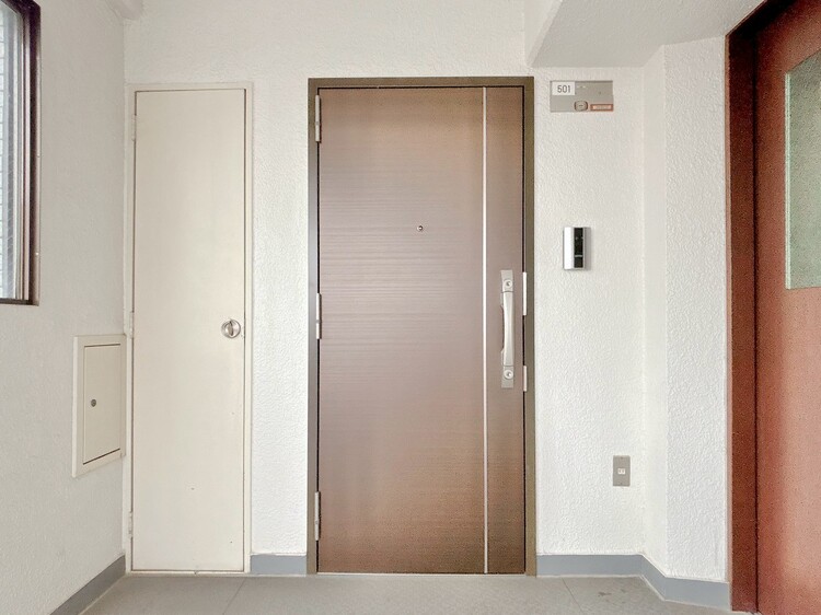 玄関 玄関を開ければ、そこは安らぎのご自宅。