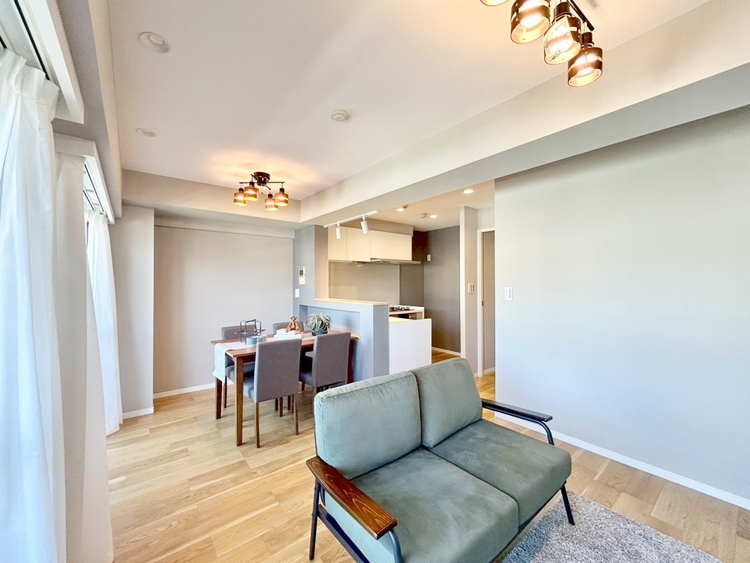 その他 シンプルな内装と偏り過ぎないデザインで統一しました。