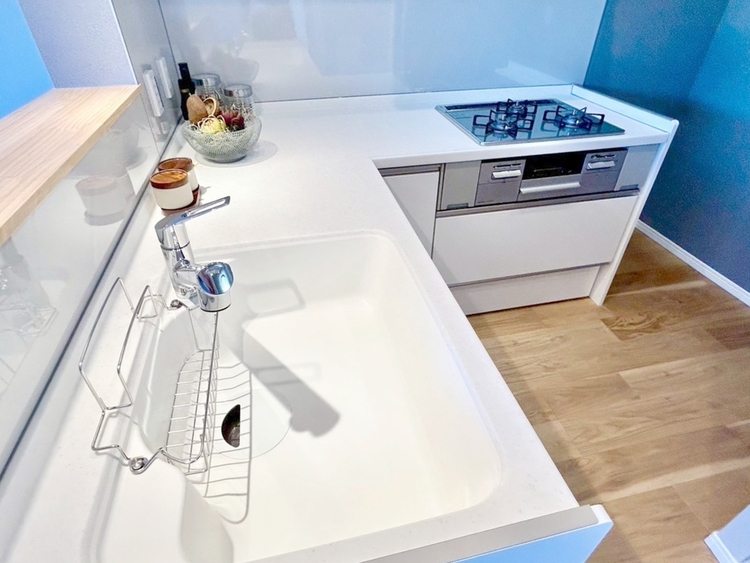 その他 開放感のあるキッチンスペース。調理をしながら、会話も弾みそうですね。